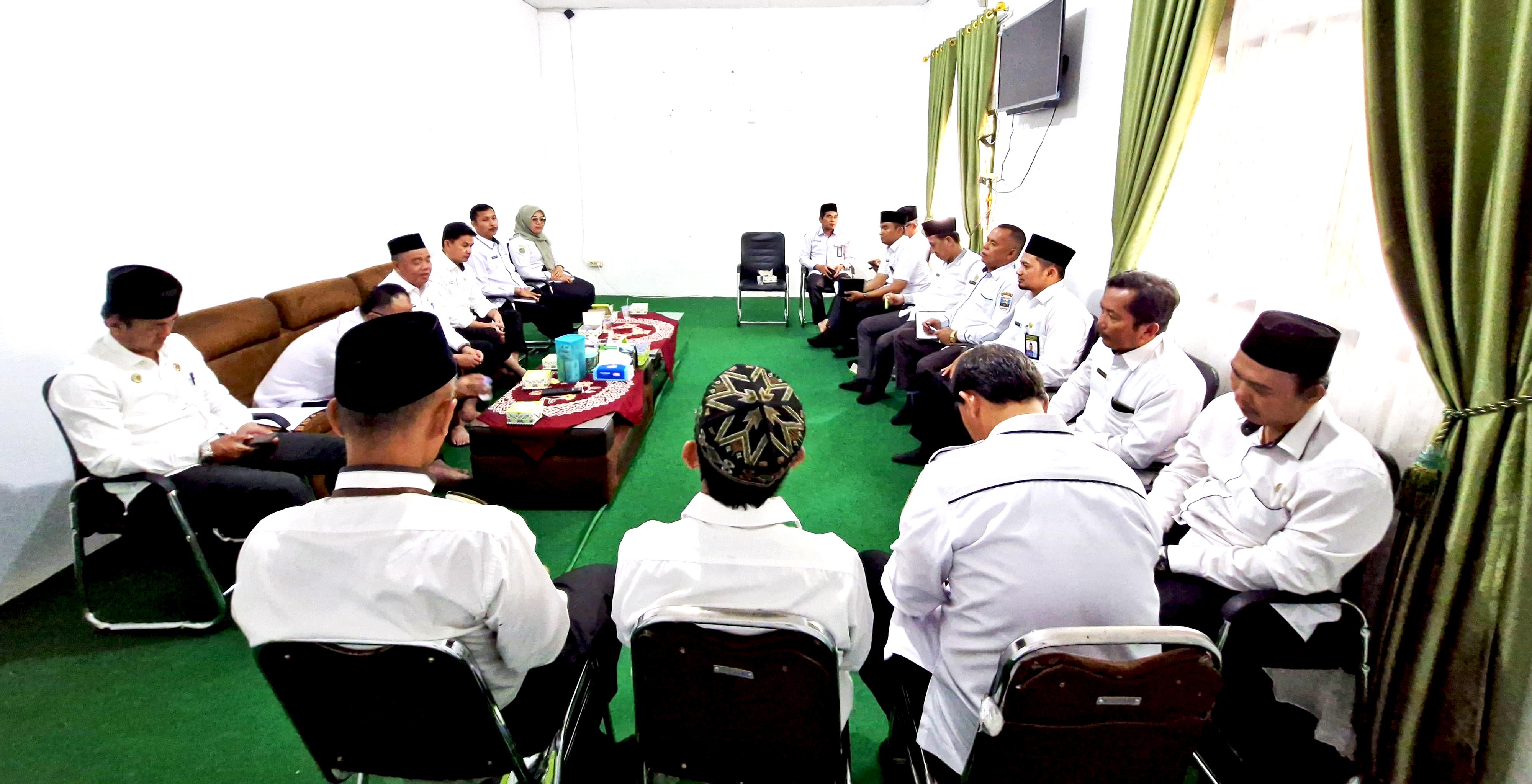 Kantor Kementerian Agama Kabupaten Pesisir Barat Gelar Rapat Koordinasi Pimpinan Tahun 2024